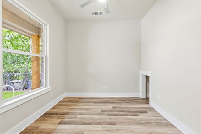 714 E McGee Street, Sherman, TX 75090