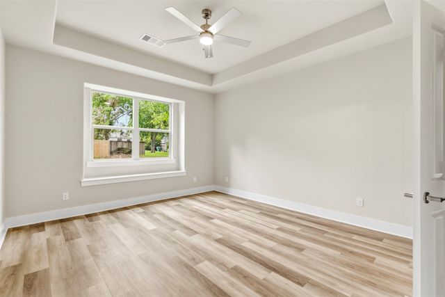 714 E McGee Street, Sherman, TX 75090