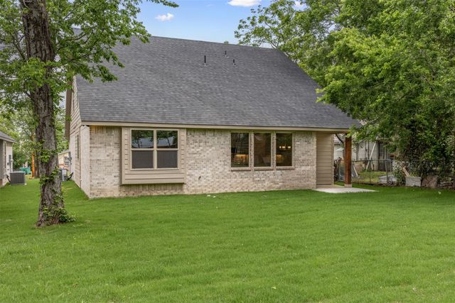 714 E McGee Street, Sherman, TX 75090