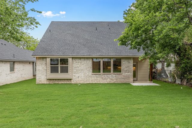 714 E McGee Street, Sherman, TX 75090
