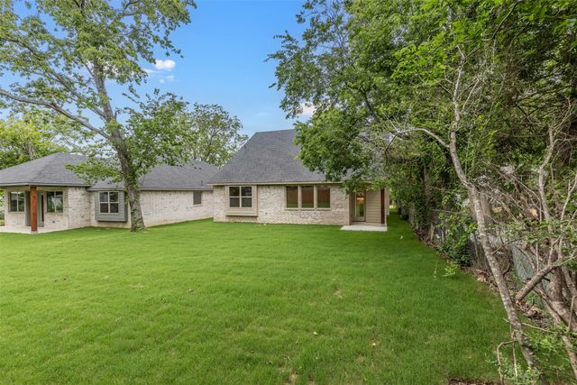 714 E McGee Street, Sherman, TX 75090