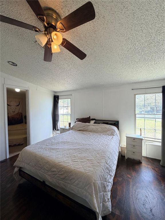 Image 8 of property listing at 1403 SAINT NICHOLAS AVENUE, Christmas, FL 32709