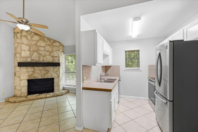 4307 S 1st ST 206, Austin, TX 78745