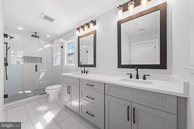 7 E 19TH ST, Long Beach Township, NJ 08008