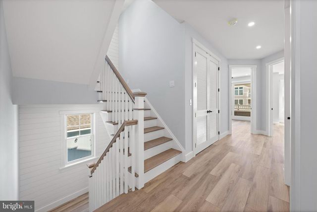7 E 19TH ST, Long Beach Township, NJ 08008
