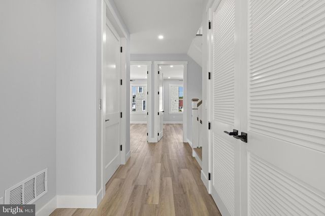 7 E 19TH ST, Long Beach Township, NJ 08008