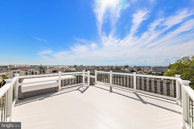 7 E 19TH ST, Long Beach Township, NJ 08008