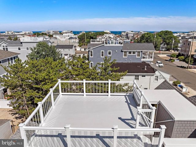 7 E 19TH ST, Long Beach Township, NJ 08008