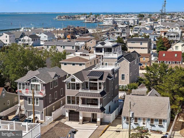 7 E 19TH ST, Long Beach Township, NJ 08008