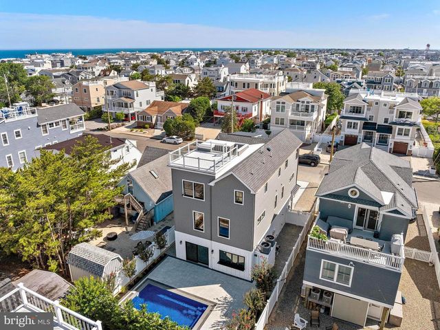 7 E 19TH ST, Long Beach Township, NJ 08008