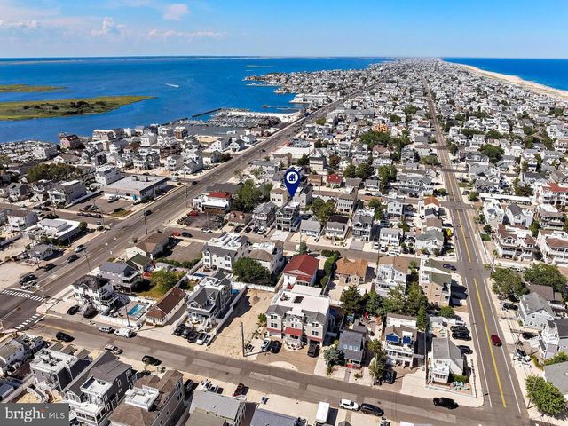 7 E 19TH ST, Long Beach Township, NJ 08008