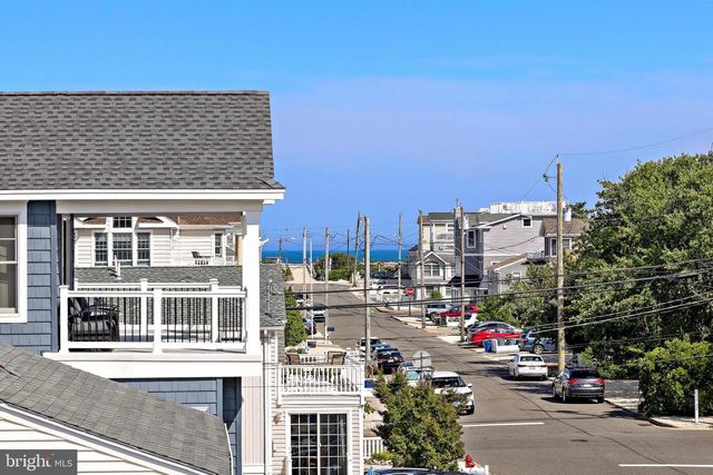 7 E 19TH ST, Long Beach Township, NJ 08008
