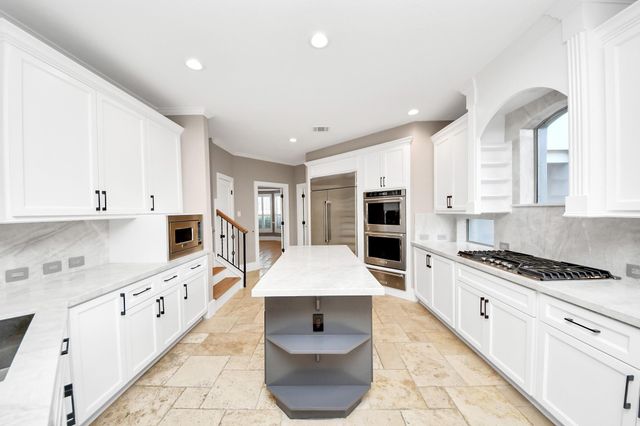 2211 Braer Ridge Drive, Katy, TX 77494