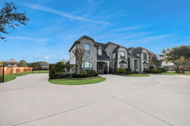 2211 Braer Ridge Drive, Katy, TX 77494