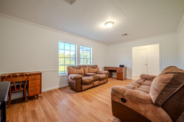 1102 Crosby Dayton Road, Crosby, TX 77532