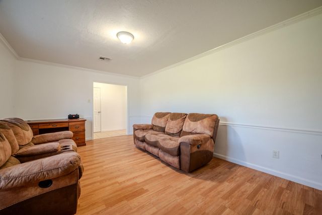 1102 Crosby Dayton Road, Crosby, TX 77532