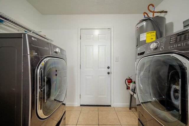 1102 Crosby Dayton Road, Crosby, TX 77532