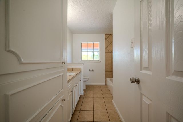 1102 Crosby Dayton Road, Crosby, TX 77532