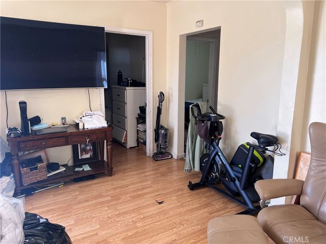 629 w GAGE Avenue, Los Angeles, CA 90044