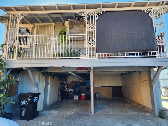 629 w GAGE Avenue, Los Angeles, CA 90044