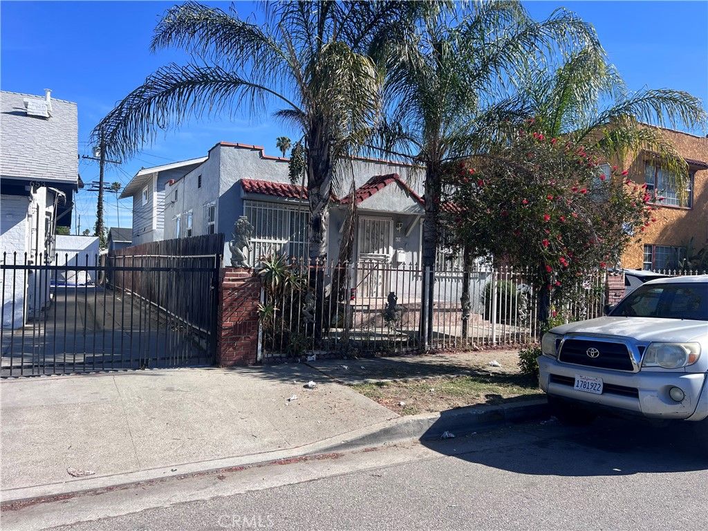 629 w GAGE Avenue, Los Angeles, CA 90044