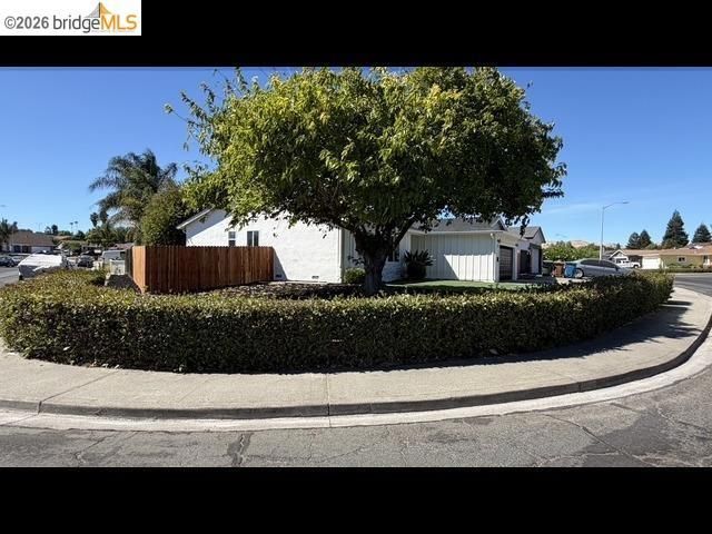 304 Huntington Dr, Antioch, CA 94509