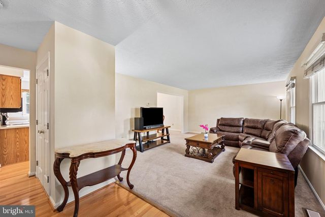 102 PRIMROSE PL, Winchester, VA 22602