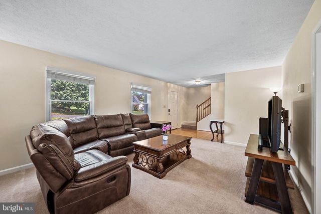 102 PRIMROSE PL, Winchester, VA 22602