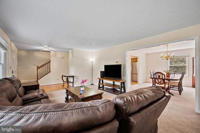 102 PRIMROSE PL, Winchester, VA 22602