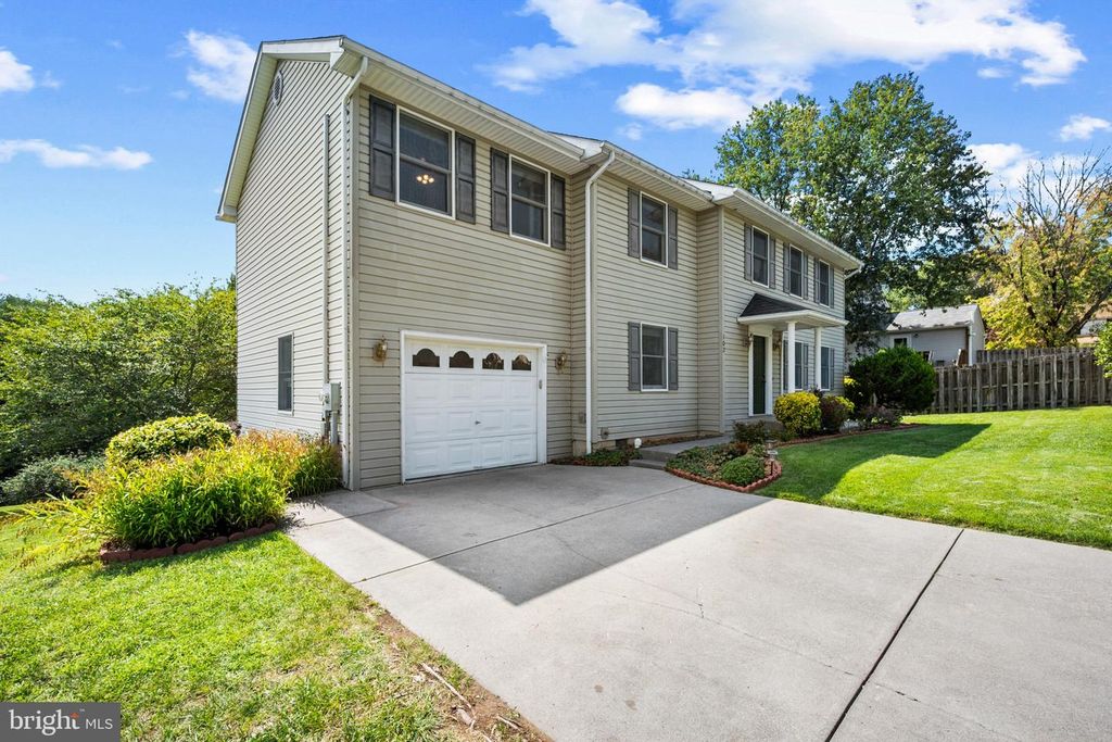 102 PRIMROSE PL, Winchester, VA 22602