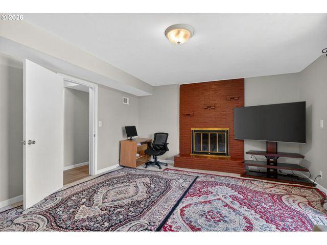 3332 Ne 132ND Ave, Portland, OR 97230