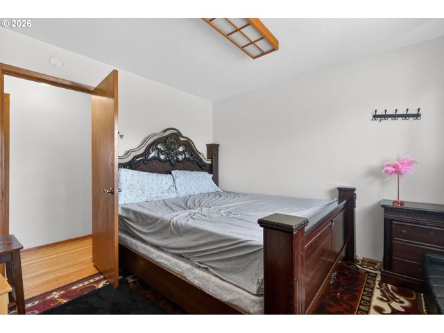 3332 Ne 132ND Ave, Portland, OR 97230