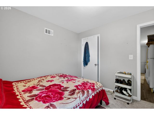 3332 Ne 132ND Ave, Portland, OR 97230