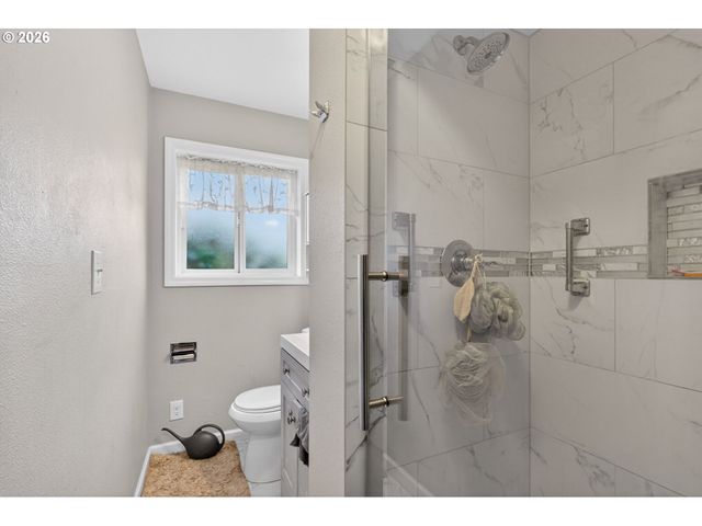 3332 Ne 132ND Ave, Portland, OR 97230