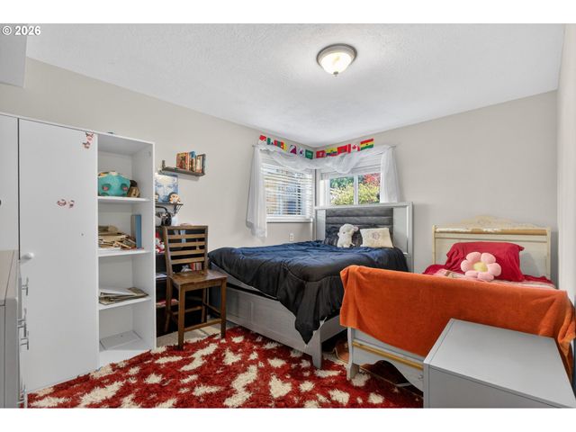 3332 Ne 132ND Ave, Portland, OR 97230