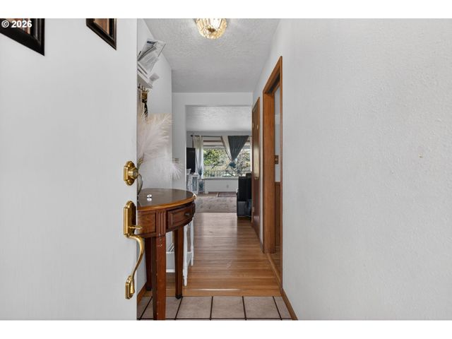 3332 Ne 132ND Ave, Portland, OR 97230