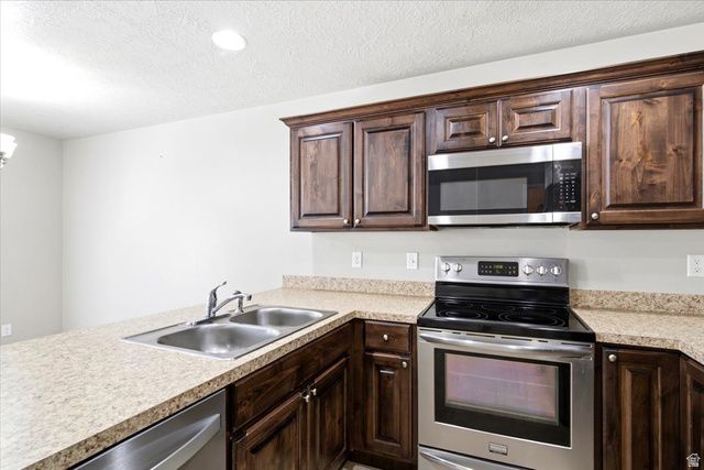 2384 S KNIGHTS WAY, West Haven, UT 84401
