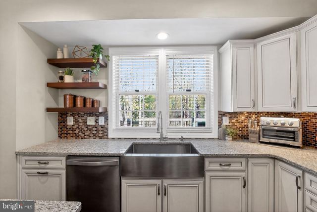 7548 COVE POINT WAY, Elkridge, MD 21075