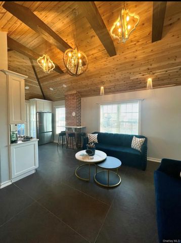 192 Beach 109th Street, Rockaway Park, NY 11694