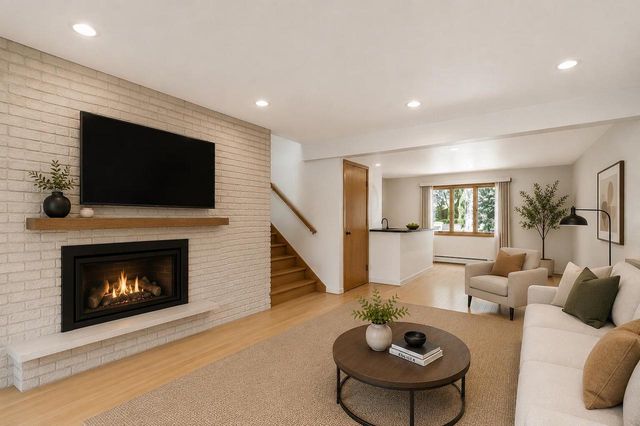 5567 Shamrock Lane, Fitchburg, WI 53711