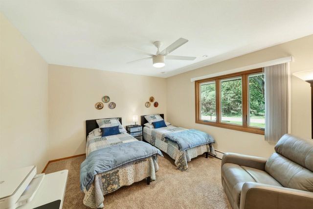 5567 Shamrock Lane, Fitchburg, WI 53711
