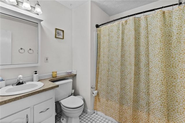 3720 Quail Hollow Trail, Snellville, GA 30039