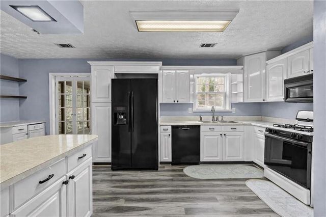 3720 Quail Hollow Trail, Snellville, GA 30039