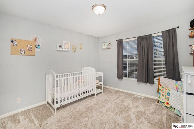 3864 S 190th Street, Omaha, NE 68130