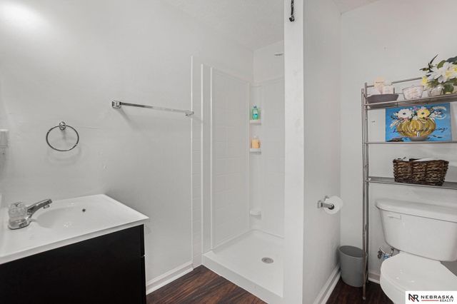 3864 S 190th Street, Omaha, NE 68130