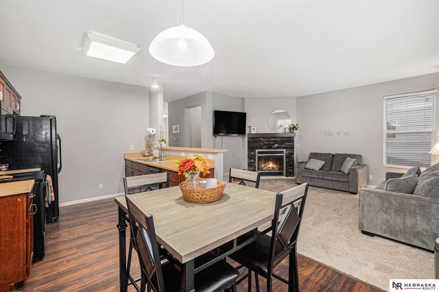 3864 S 190th Street, Omaha, NE 68130