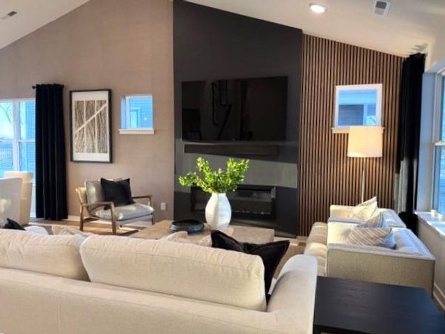 1782 Tamarack Road, Shakopee, MN 55379