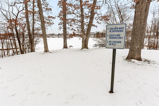 4912 Ashley Lane 84, Waterford, MI 48329