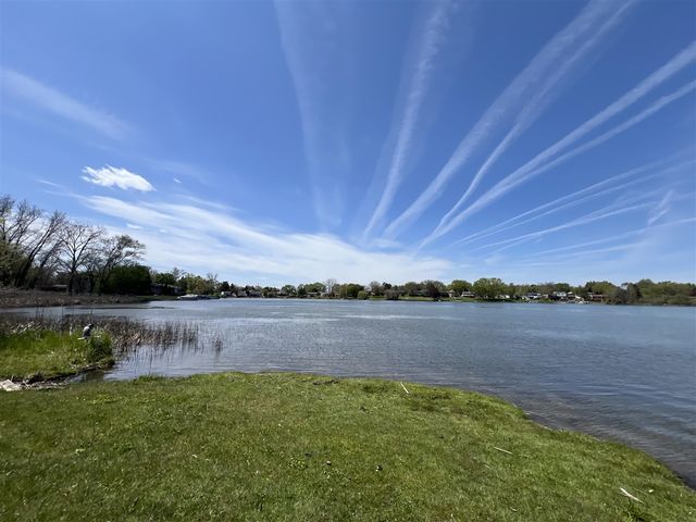 4912 Ashley Lane 84, Waterford, MI 48329