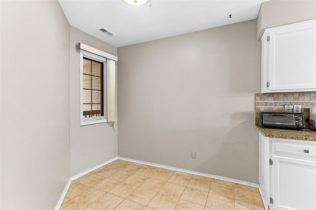 4912 Ashley Lane 84, Waterford, MI 48329